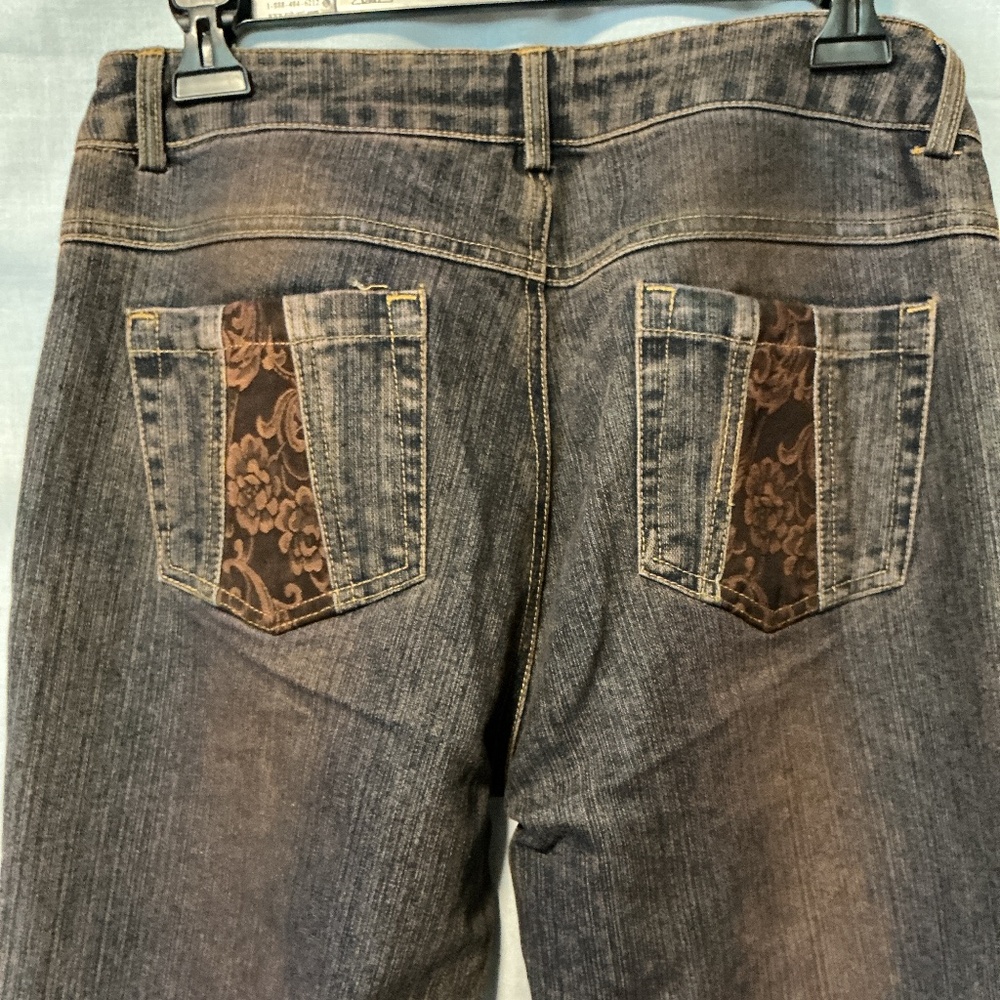 Y2K Embellished Bedazzled Distressed Flare Bottom Jeans Women’s Sz medium - Picture 6 of 6